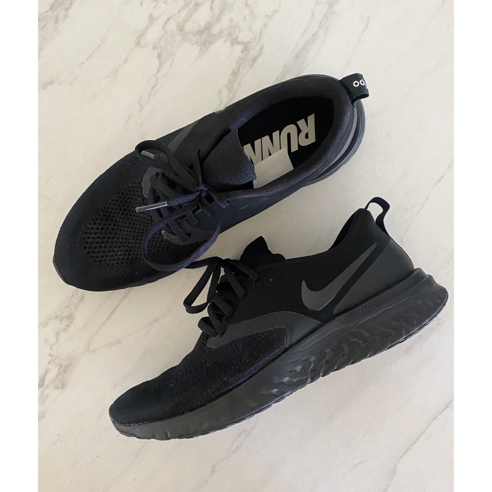 Black Nike Epic Odyssey React